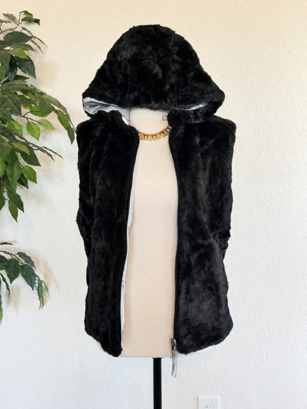 RIDE • Reversible Gray Black Hooded Zip Vest with Pockets